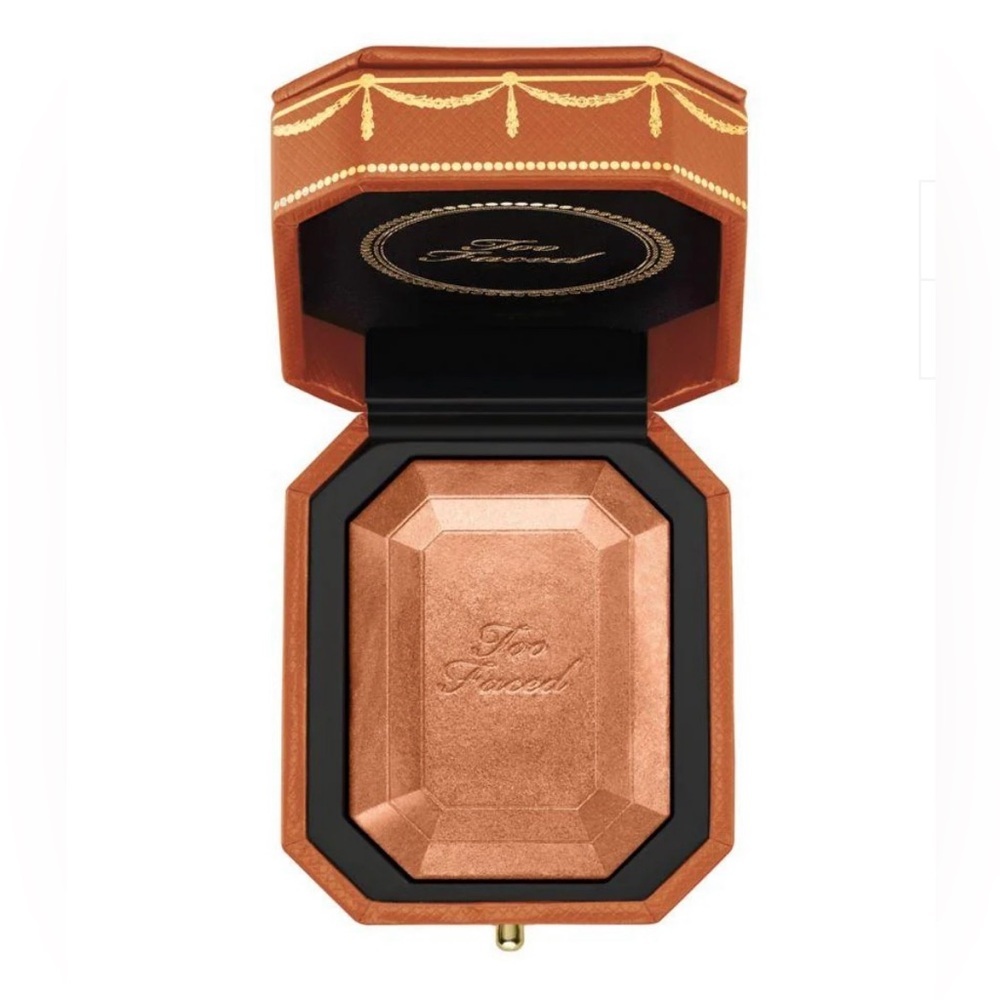 🆕Too Faced - Diamond Light Bronzer